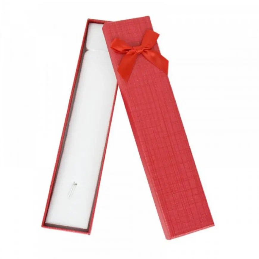 boîte rouge carton pour une fête d'anniversaire