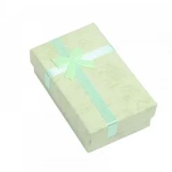 boîte vert carton avec noeud pour un anniversaire
