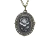Collier montre femme rose vintage