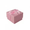 Ecrin rose avec noeud pour offrir un bijou