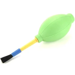 Poire soufflante anti poussière + brosse