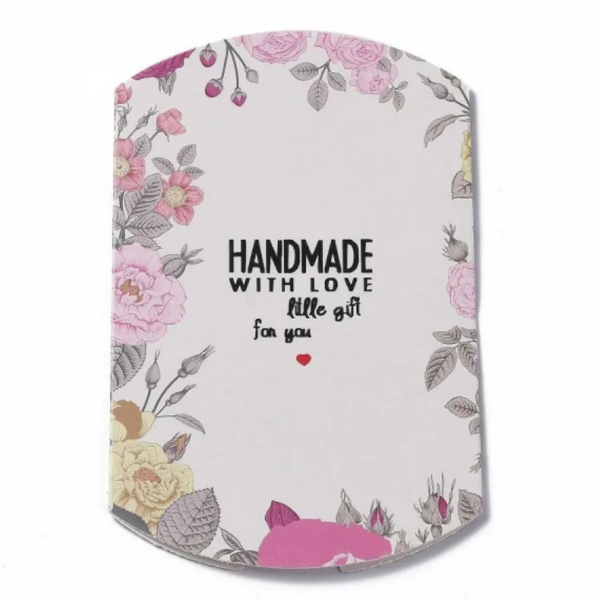 étui carton blanc pour une fête d'anniversaire avec des imprimés saint-valentin