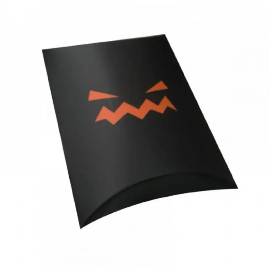 étui noir carton pour halloween avec des motifs halloween ( fantome )